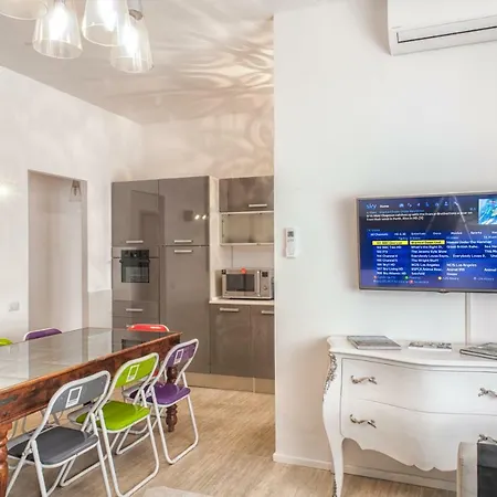San Romano Homes 아파트 로마